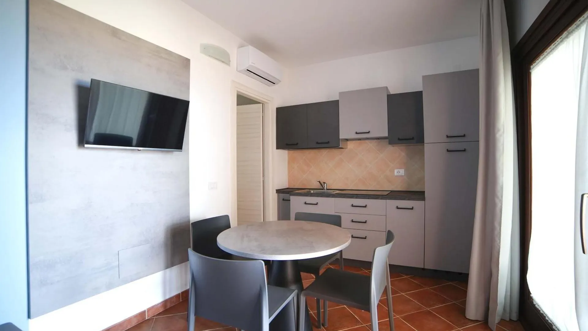 Residence Isola Rossa